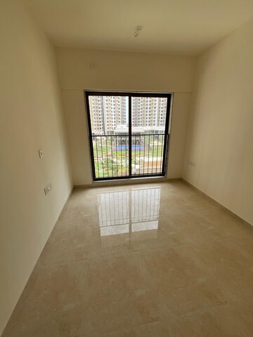 Room in 1 BHK Apartment at Sunteck Maxxworld, Naigaon East – for Sale