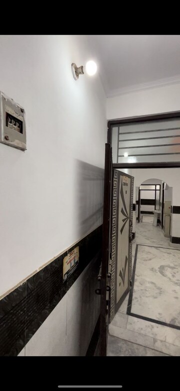1 BHK Builder Floor For Sale in Uttam Nagar