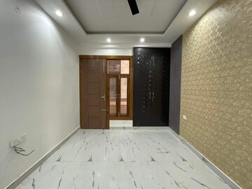 Bedroom in 4 BHK Builder Floor at Green Fields Colony – for Sale