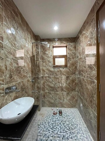 Attached Bathroom in 4 BHK Builder Floor at Green Fields Colony – for Sale
