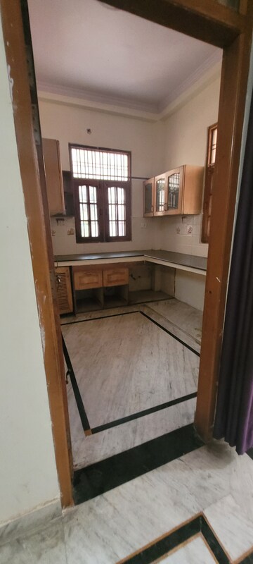 Furnished Amenities in 5 BHK Independent House at Gomti Nagar – for Sale