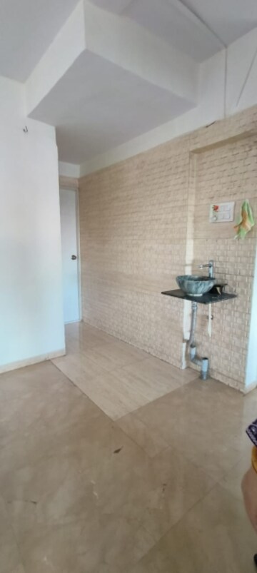 Bathroom in 2 BHK Apartment at Kalpataru Hills, Manpada – for Sale