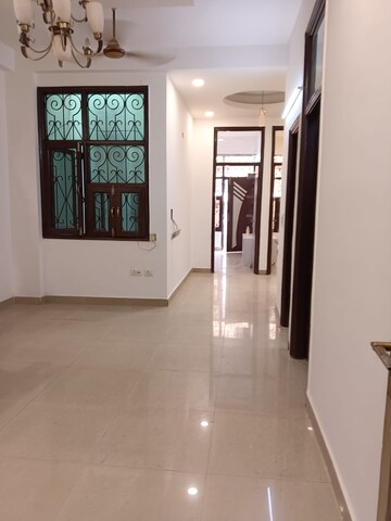 Room in 2 BHK Builder Floor at Vihaan Greens, Sector 1 Greater Noida – for Sale