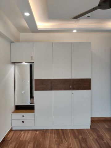 Furnished Amenities in 2 BHK Apartment at JM Florence, Tech Zone 4 Greater Noida – for Sale