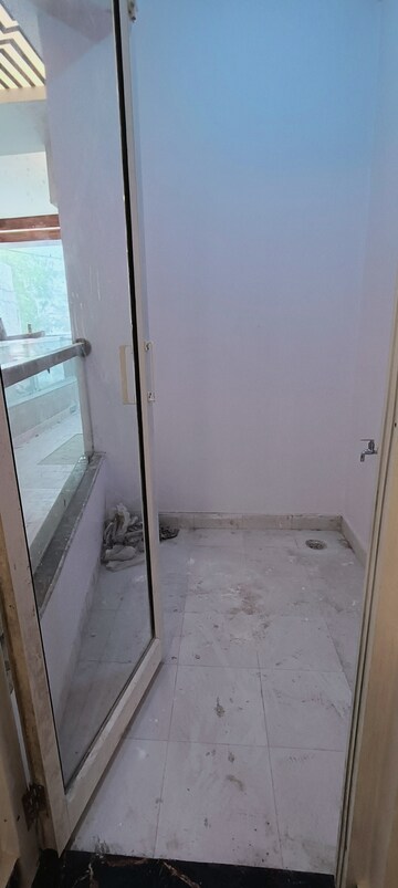 Balcony in 1 BHK Builder Floor at Sector 73 – for Sale