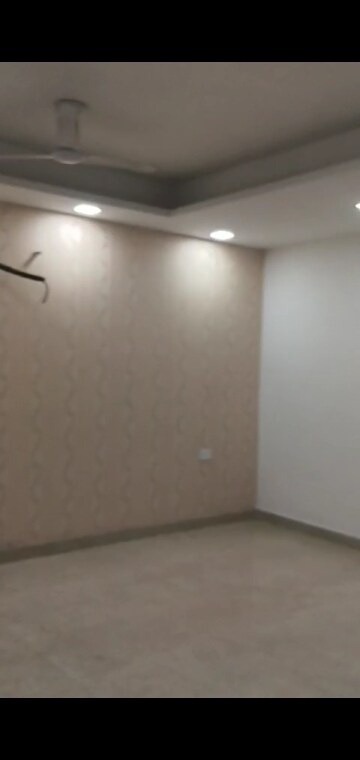 Room in 2 BHK Builder Floor at Amolik Residency, Sector 86 – for Sale