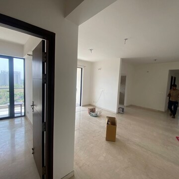 Room in 2 BHK Apartment at Godrej Oasis, Sector 88a – for Sale