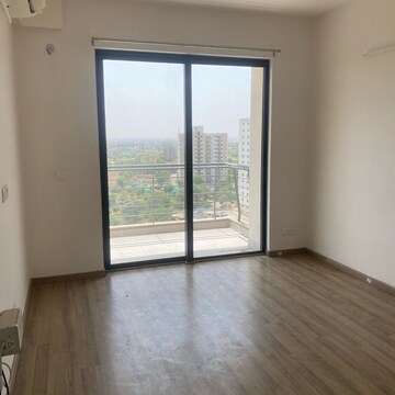 Room in 2 BHK Apartment at Godrej Oasis, Sector 88a – for Sale