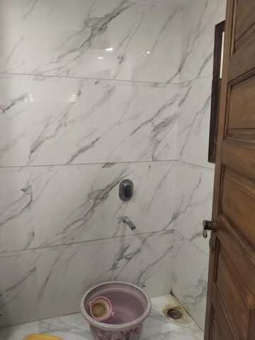 Bathroom in 3 BHK Builder Floor at BPTP District 3, Sector 85 – for Sale
