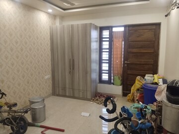 Living Room in 3 BHK Builder Floor at BPTP District 3, Sector 85 – for Sale