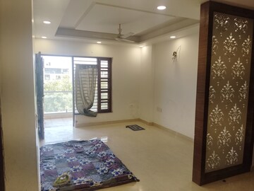 Bedroom in 3 BHK Builder Floor at BPTP District 3, Sector 85 – for Sale