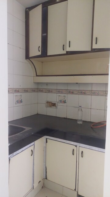 Building Lobby in 2.5 BHK Apartment at Hauz Khas – for Sale