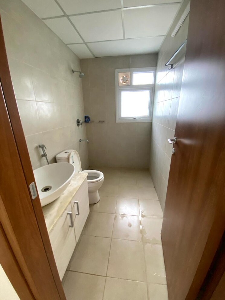 Bathroom, bhartiya-nikoo-homes 2 Bedroom 1056 Sq.Ft. Apartment In Thanisandra Main Road Bangalore 7148343