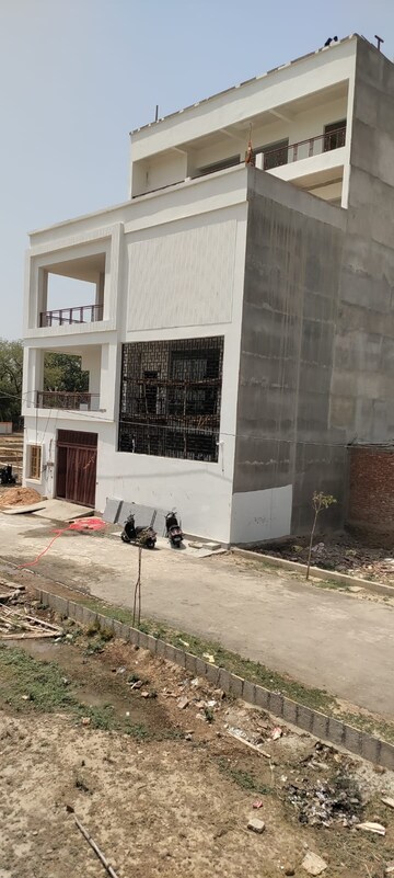  Plot – Exterior View View at Mohanlalganj - for Sale