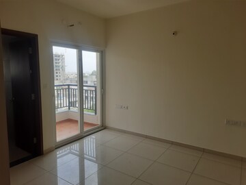 Room in 2 BHK Apartment at Vajram Newtown, Thanisandra Main Road – for Sale