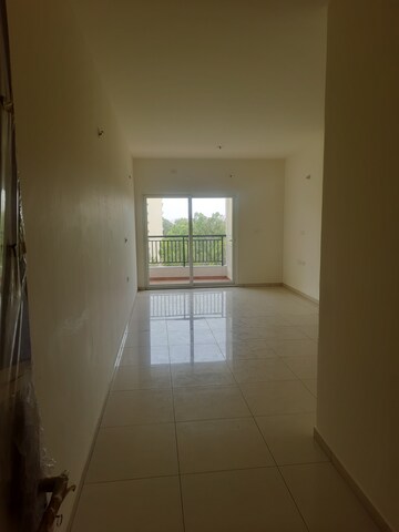 Room in 2 BHK Apartment at Vajram Newtown, Thanisandra Main Road – for Sale