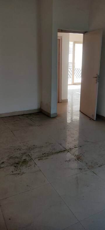 Room in 3 BHK Builder Floor at BPTP Elite Floors, Sector 83 – for Sale