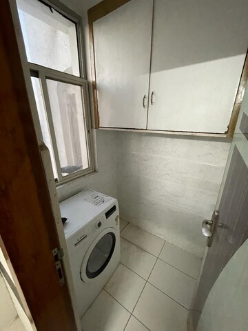 2 BHK Apartment For Sale in DLF Regency Park I, Dlf Phase iv