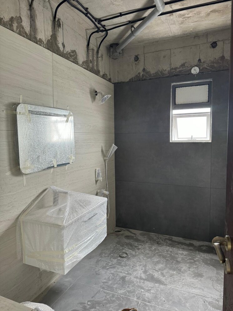 Bathroom, dsr-the-classe 4 Bedroom 3333 Sq.Ft. Apartment In Narsingi Hyderabad 7148672