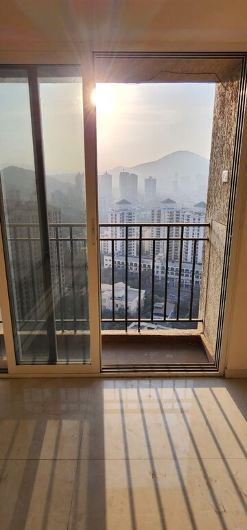 Room in 1 BHK Apartment at Vijay Orovia, Ghodbunder Road – for Sale