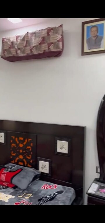 Furnished Amenities in 3 BHK Builder Floor at BPTP District 3, Sector 85 – for Sale
