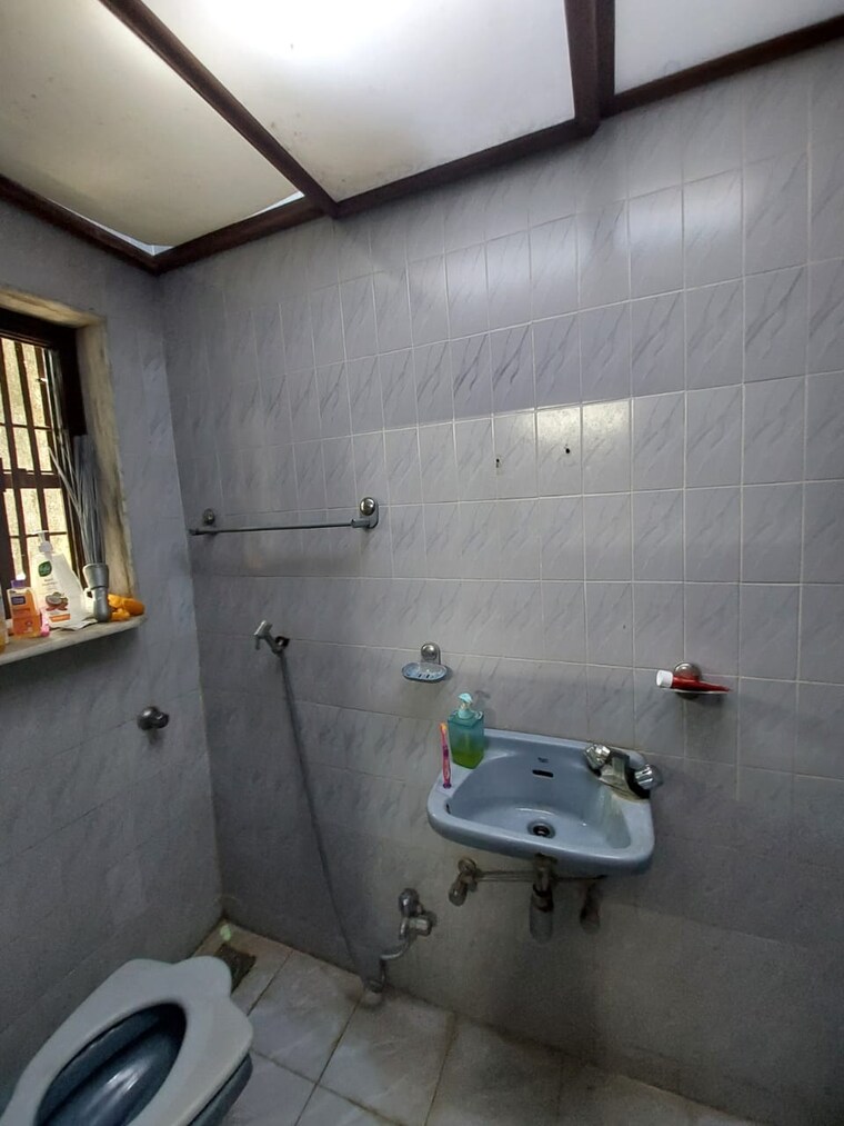 Bathroom, sterling-centre-pune 2 Bedroom 1050 Sq.Ft. Apartment In Camp Pune 7148929