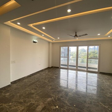 Room in 4 BHK Builder Floor at Uppal Southend, Sector 49 – for Sale