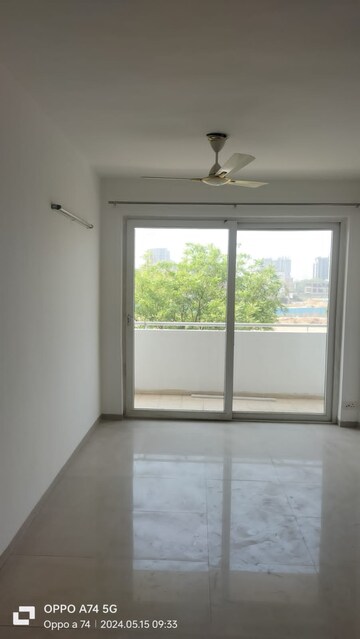 Room in 3 BHK Apartment at CHD Avenue 71, Sector 71 – for Sale