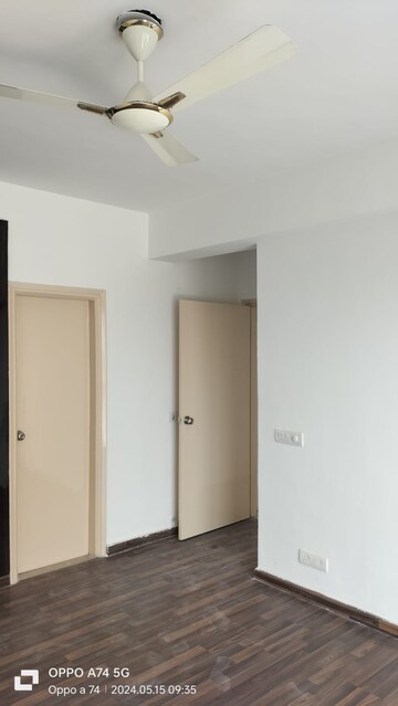 Room in 3 BHK Apartment at CHD Avenue 71, Sector 71 – for Sale
