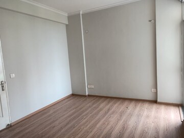 Room in 2 BHK Apartment at Shree Vardhman Green Court, Sector 90 – for Sale