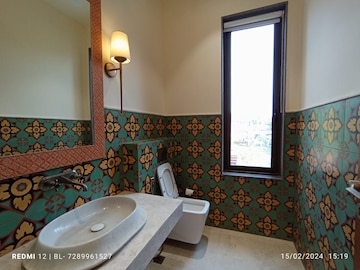 Living Room in 6 BHK Villa at Dera Mandi – for Sale