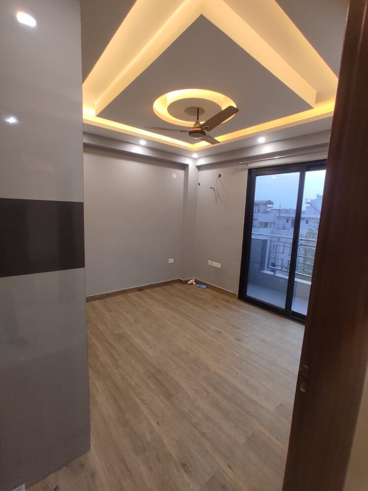 Room, palam-vyapar-kendra 2 Bedroom 180 Sq.Yd. Builder Floor In Sector 2 Gurgaon 7149612
