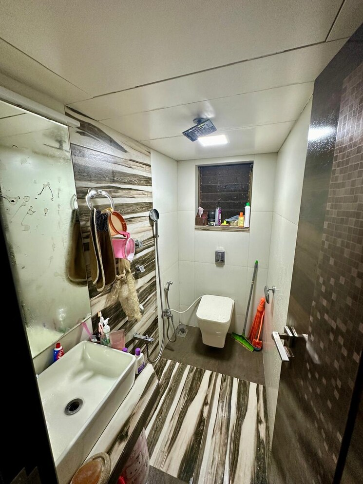 Master Bedroom, darshan-classic 3 Bedroom 1300 Sq.Ft. Apartment In Andheri East Mumbai 7149636