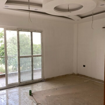 Bedroom in 3 BHK Builder Floor at BPTP Parkland Pride Phase 2, Sector 77 – for Sale