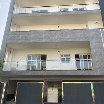 3 BHK Builder Floor For Sale in BPTP Parkland Pride Phase 2, Sector 77