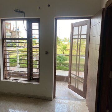 Bedroom in 3 BHK Builder Floor at BPTP Parkland Pride Phase 2, Sector 77 – for Sale