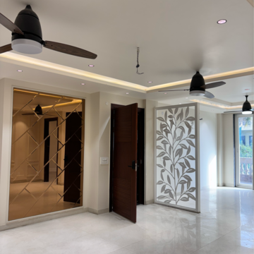 Bedroom in 3 BHK Builder Floor at Sector 49 – for Sale