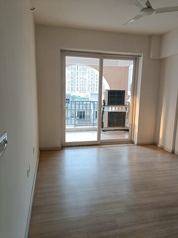 3 BHK Apartment For Sale in DLF The Skycourt, Sector 86