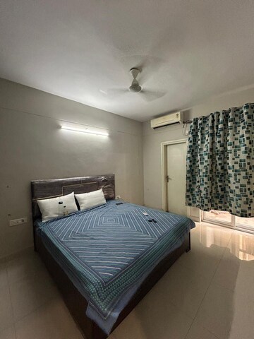 Bedroom in 2 BHK Builder Floor at Sector 115 – for Rent