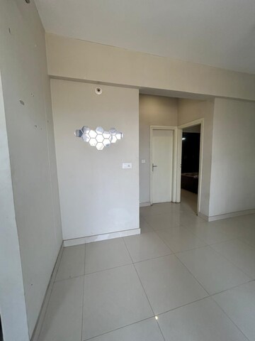 Room in 2 BHK Builder Floor at Sector 115 – for Rent