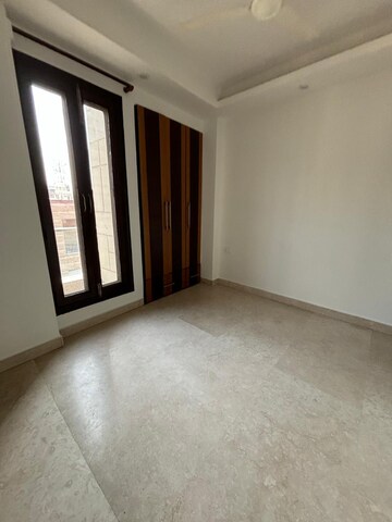 Room in 3 BHK Builder Floor at Rajouri Garden – for Sale