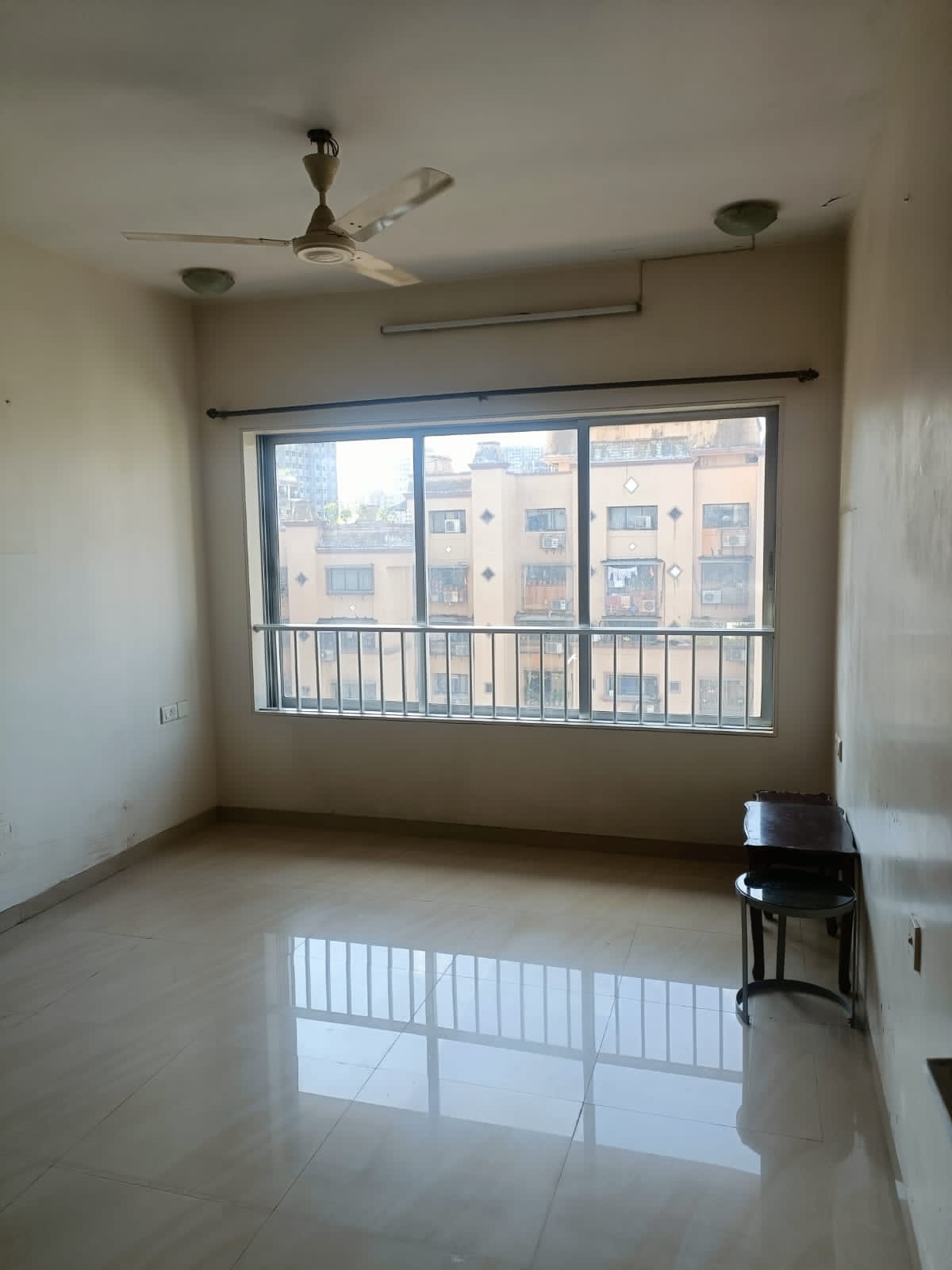 2.5 BHK Apartment For Sale in Gundecha Symphony
