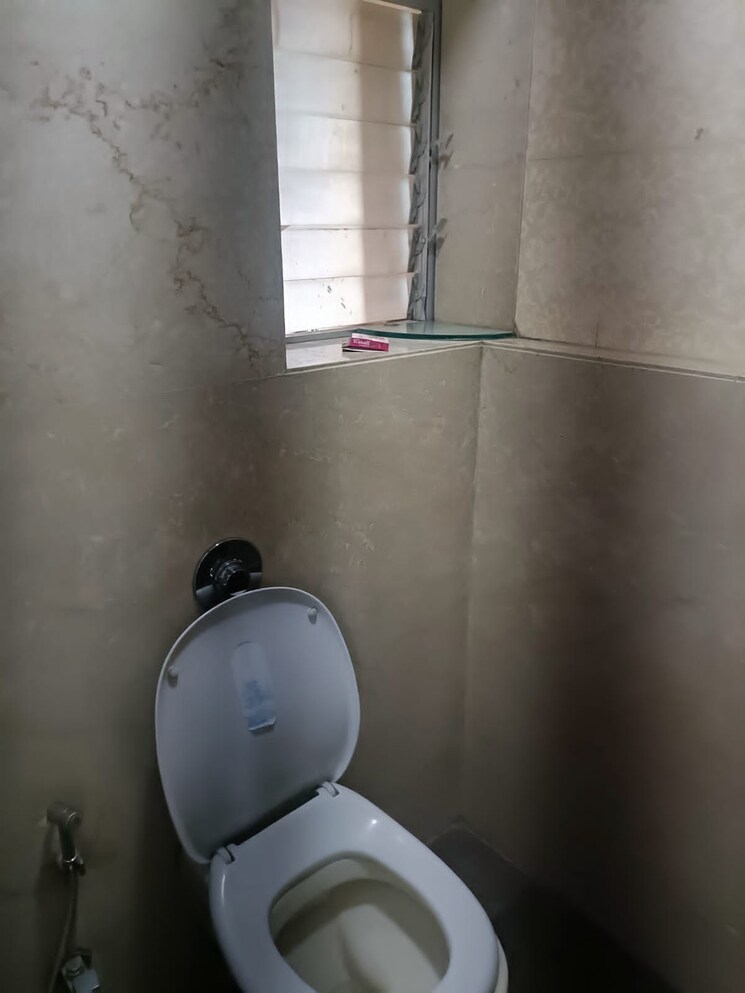 Bathroom, gundecha-symphony 2.5 Bedroom 1250 Sq.Ft. Apartment In Andheri West Mumbai 7150730