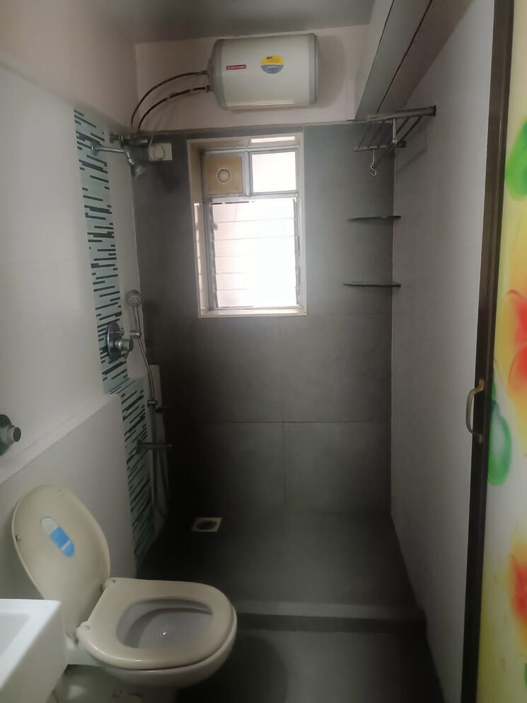 Bathroom, gundecha-symphony 2.5 Bedroom 1250 Sq.Ft. Apartment In Andheri West Mumbai 7150730