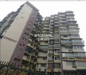 Building Lobby in 2 BHK Apartment at Nahars Everest, Versova – for Rent
