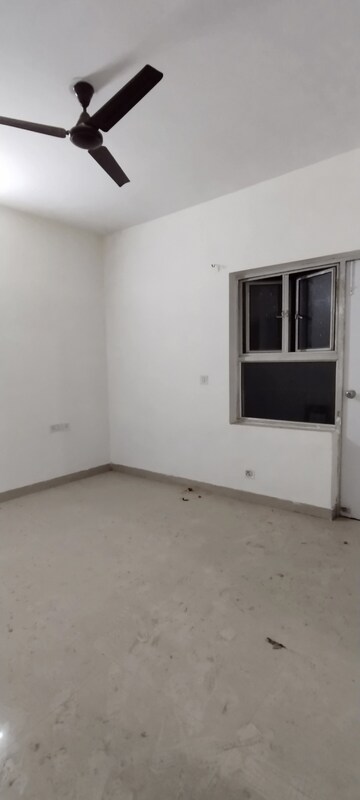 Room in 2 BHK Apartment at Sanjay Nagar – for Sale