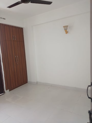 Room in 2 BHK Apartment at Amolik Heights, Sector 88 – for Sale