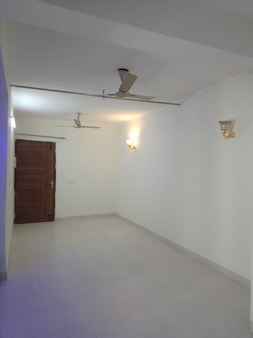 Room in 2 BHK Apartment at Amolik Heights, Sector 88 – for Sale