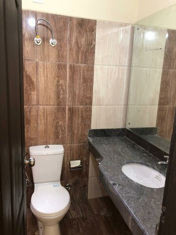 Bathroom in 3 BHK Apartment at Eldeco Live By The Greens, Sector 150 – for Sale