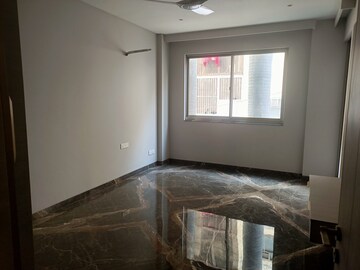 Room in 4 BHK Builder Floor at Janakpuri – for Sale